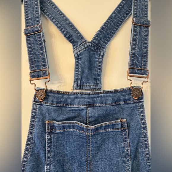 Lulus Enjean Play it Again Medium Wash Overalls - Picture 6 of 9